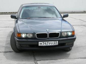 2000 BMW 7-Series Pictures