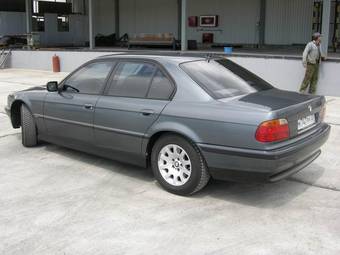 2000 BMW 7-Series Photos