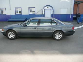 2000 BMW 7-Series Pictures