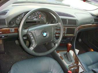 2000 BMW 7-Series Pictures