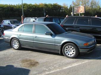 2000 BMW 7-Series Pictures