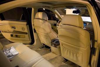 2002 BMW 7-Series Photos
