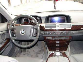 2002 BMW 7-Series Pictures