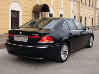 2002 BMW 7-Series Pictures
