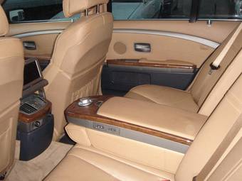 2002 BMW 7-Series Photos