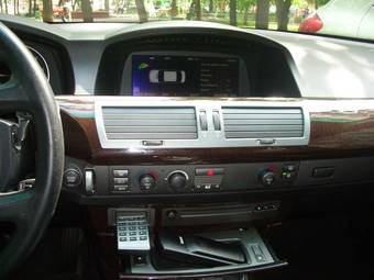 2002 BMW 7-Series Pictures