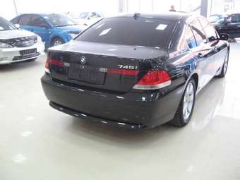 2004 BMW 7-Series Pictures