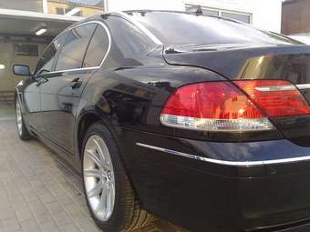 2005 BMW 7-Series Images