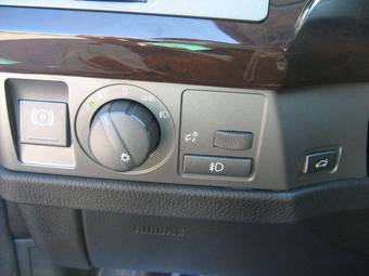 2005 BMW 7-Series Images