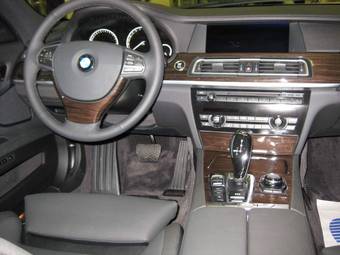 2009 BMW 7-Series Pictures