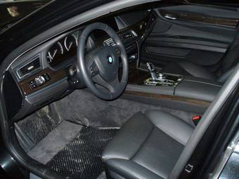 2011 BMW 7-Series Pictures
