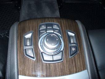 2011 BMW 7-Series Photos