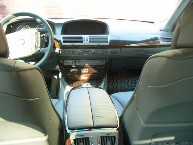 2001 BMW 745