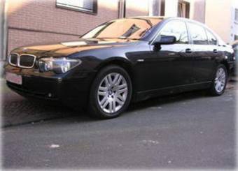 2002 BMW 745