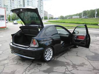 2002 BMW Compact Photos