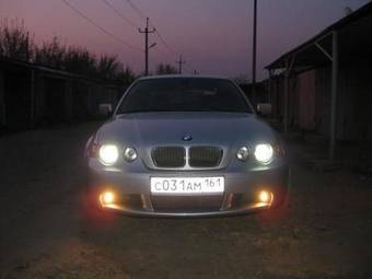 2003 BMW Compact Photos