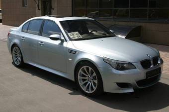 2006 BMW M5 Pictures