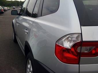 2005 BMW X3 Images