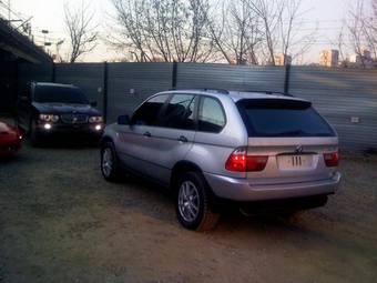 2000 BMW X5 Photos