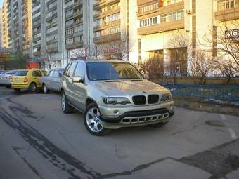 2000 BMW X5 Photos