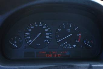 2000 BMW X5 Photos