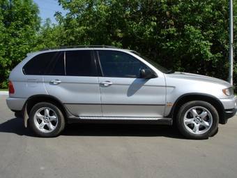 2000 BMW X5 Photos