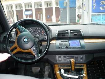 2000 BMW X5 Photos