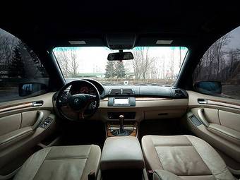 2001 BMW X5 Images