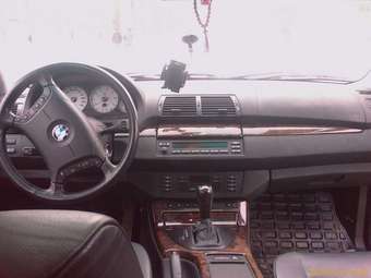 2002 BMW X5 Images