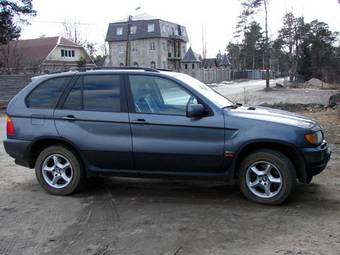 2002 BMW X5 Images