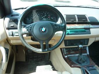 2002 BMW X5 Pictures