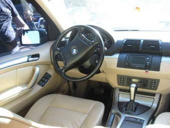 2002 BMW X5 Photos