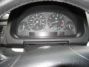 2003 BMW X5 Photos