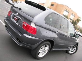 2003 BMW X5 Images