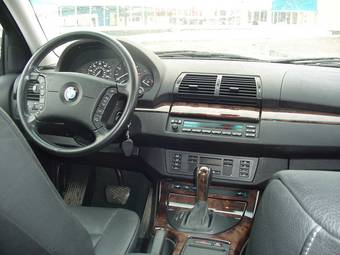 2003 BMW X5 Images