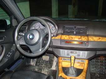 2004 BMW X5 Pictures