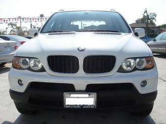 2004 BMW X5 Images