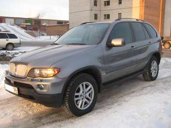 2004 BMW X5 Images