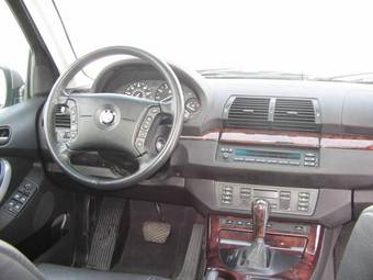 2004 BMW X5 Pictures