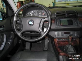 2004 BMW X5 Photos