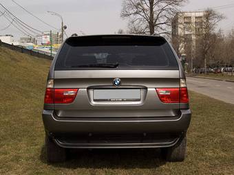 2004 BMW X5 Images