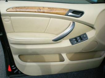 2004 BMW X5 Pictures