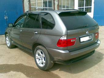 2004 BMW X5 Images