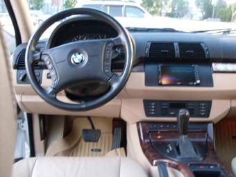 2004 BMW X5 Photos
