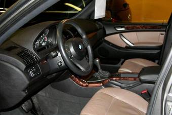 2004 BMW X5 Photos