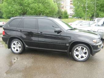 2004 BMW X5 Images
