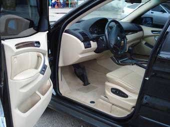 2004 BMW X5 Photos