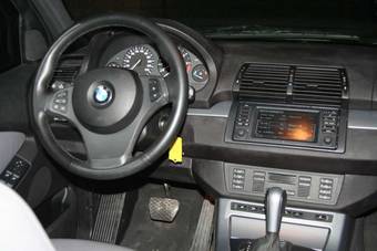 2004 BMW X5 Photos