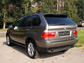 2004 BMW X5 Images