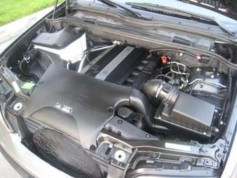 2005 BMW X5 Images